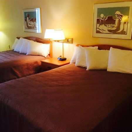 Forty Club Inn Deerwood Екстериор снимка