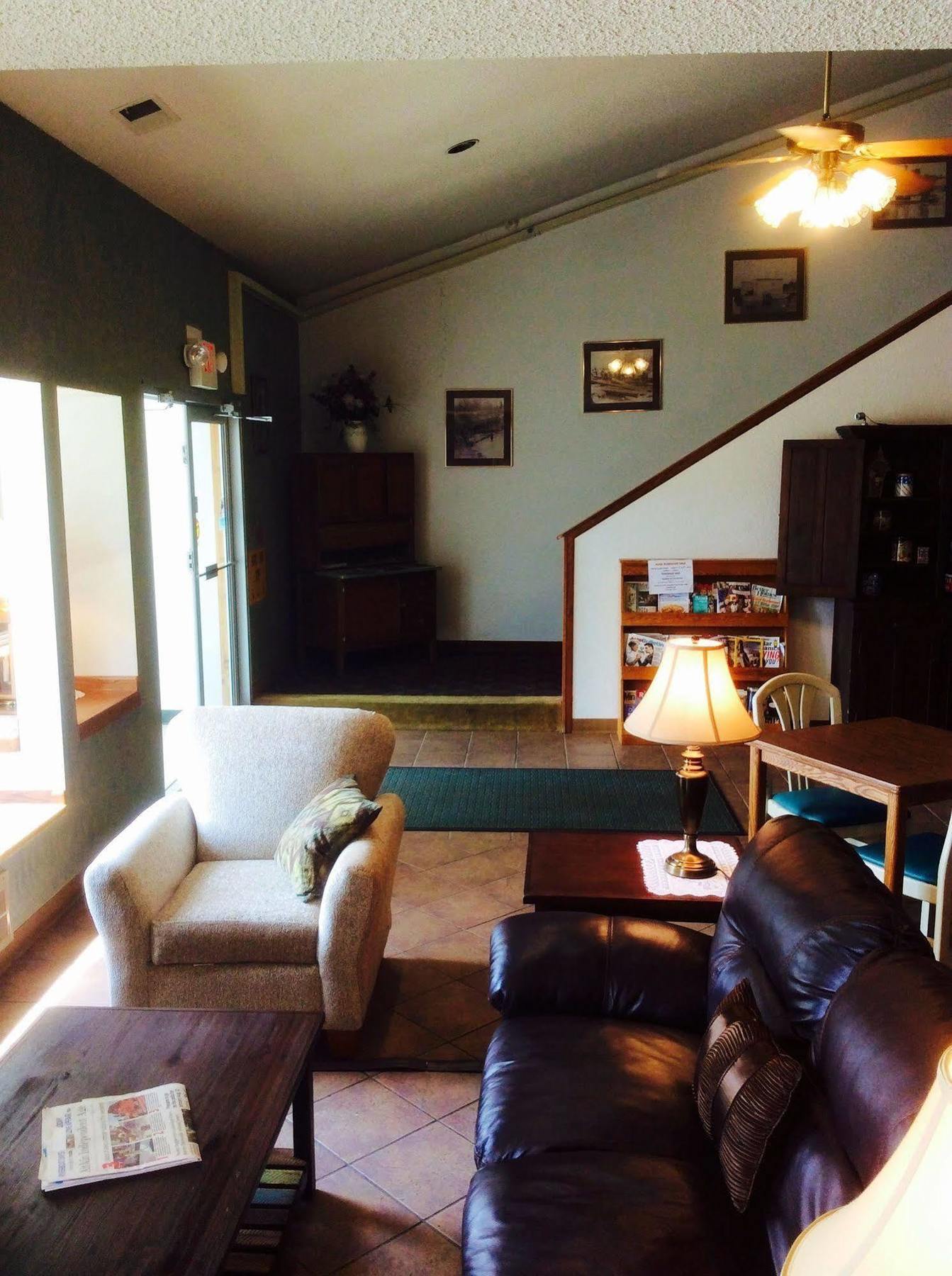Forty Club Inn Deerwood Екстериор снимка